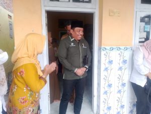 Respons Cepat DPRD Sidoarjo: Ketua Komisi D Tinjau Bayi dengan Kelainan Kongenital di Tarik