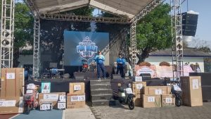 Ratusan Civitas Akademika UHT Rayakan Puncak Dies Natalis ke-39 dengan Senam dan Jalan Sehat
