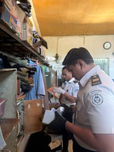 Perkuat Keamanan, Lapas Sidoarjo Gelar Razia Rutin Blok Hunian, Sita Berbagai Barang Terlarang