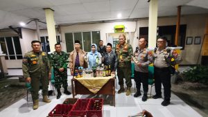 Wabup Sidoarjo Mimik Idayana Sidak PKL dan Tempat Karaoke di Kawasan Tol HK Jabon, Puluhan LC Didata dan Jalani Pemeriksaan HIV/AIDS