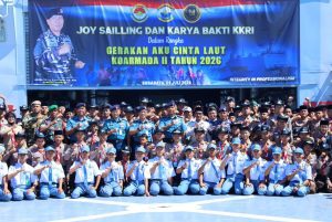 Tanamkan Cinta Laut, Kaskoarmada II Hadiri Pemberangkatan Joy Sailing dan Karya Bakti KKRI di KRI Surabaya-591