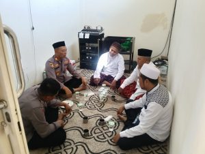 Kapolsek Jabon Silaturahmi Kamtibmas dengan Tokoh Agama dan Masyarakat