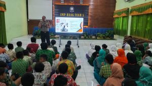 Polsek Candi Edukasi Siswa SMP Hang Tuah 5 Bahaya Bullying dan Narkoba 