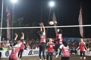 Wabup Sidoarjo Buka Turnamen Voli Kebonsari Cup 1 Putri