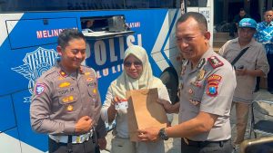 Satlantas Polresta Sidoarjo Hadirkan Layanan Perpanjangan SIM Keliling 24 Jam Selama 17 Hari Non Stop