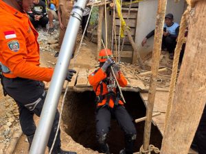 Tim SAR Gabungan Evakuasi Dua Pekerja Sumur di Trenggalek