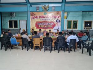Kapolsek Jabon Silaturahmi dengan Tokoh Agama dan Masyarakat di Ruwat Desa Keboguyang