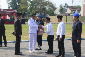 Bupati Sidoarjo Serahkan Remisi Secara Simbolis kepada Warga Binaan pada HUT ke-81 Kemerdekaan RI