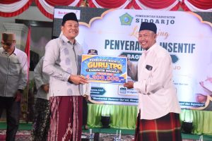 Serahkan Insentif Rp23 M untuk Ribuan Guru Ngaji, Bupati Subandi: Ayo Bareng-bareng Bangun Mental Fondasi Anak Kita