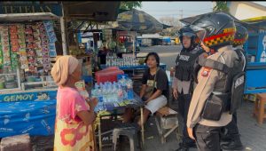 Polwan Polresta Sidoarjo Patroli di Kawasan GOR, Ajak Warga Jaga Kamtibmas Kondusif