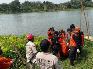 Tim SAR Gabungan Temukan Warga Desa Menturus Yang Tenggelam Di Sungai Brantas, Kabupaten Jombang