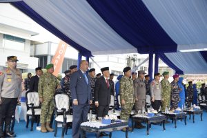 Rektor UHT Hadiri Apel Siaga Hari Jadi ke-81 TNI AL di Surabaya                        