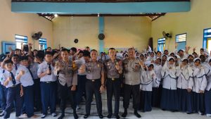 Polresta Sidoarjo Beri Penyuluhan Anti Radikalisme dan Bahaya Kenakalan Remaja di SMP Muhammadiyah 8 Tanggulangin
