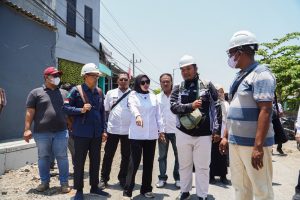 Cegah Banjir, Pemkab Sidoarjo Lakukan Betonisasi dan Tinggikan Jalan Kedungbanteng Tanggulangin
