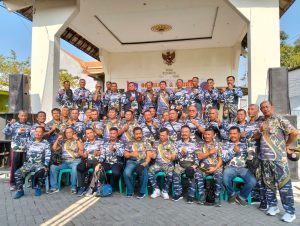Jalin Kebersamaan Antar Anggota, Lichting 57/II Milsuk TNI AL Gelar Olahraga Bersama  