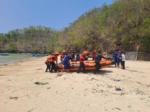 Tim SAR Gabungan Melanjutkan Pencarian Nelayan Hilang di Pantai Watu Murep Pacitan