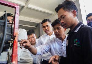 Pemkab Sidoarjo Bekali Warga Keterampilan Teknisi Sepeda Motor