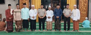 Kapolsek Gedangan Sholat Jumat Keliling, Perkuat Sinergi dengan Masyarakat